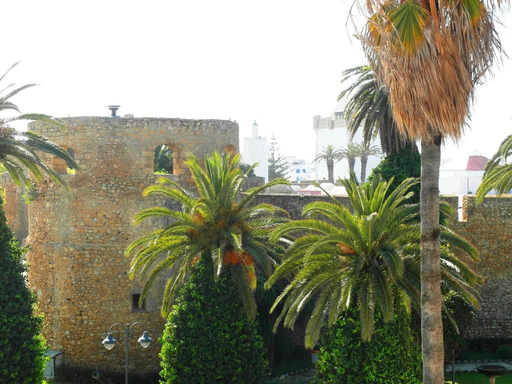 Patio De La Luna Asilah Luaran gambar